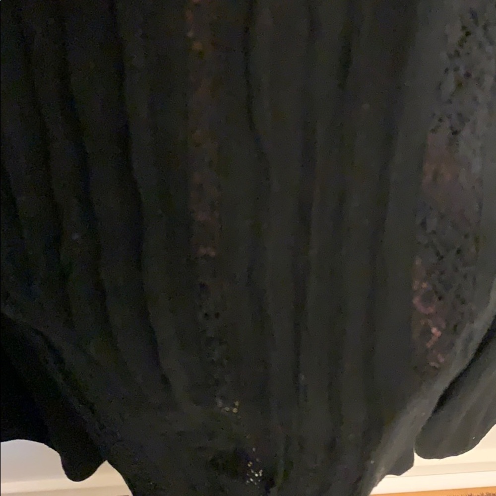 Top - Picture 3 of 4